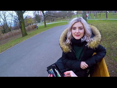 ❤️ Schluckt das heiße Sperma eines Fremden für Geld - Blowjob im Park von Eva Elfie Sluts bei de.sex-porntube.ru