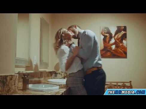 ❤️ Wenn eine vollbusige Blondine dich in einer öffentlichen Toilette verführt Sluts bei de.sex-porntube.ru